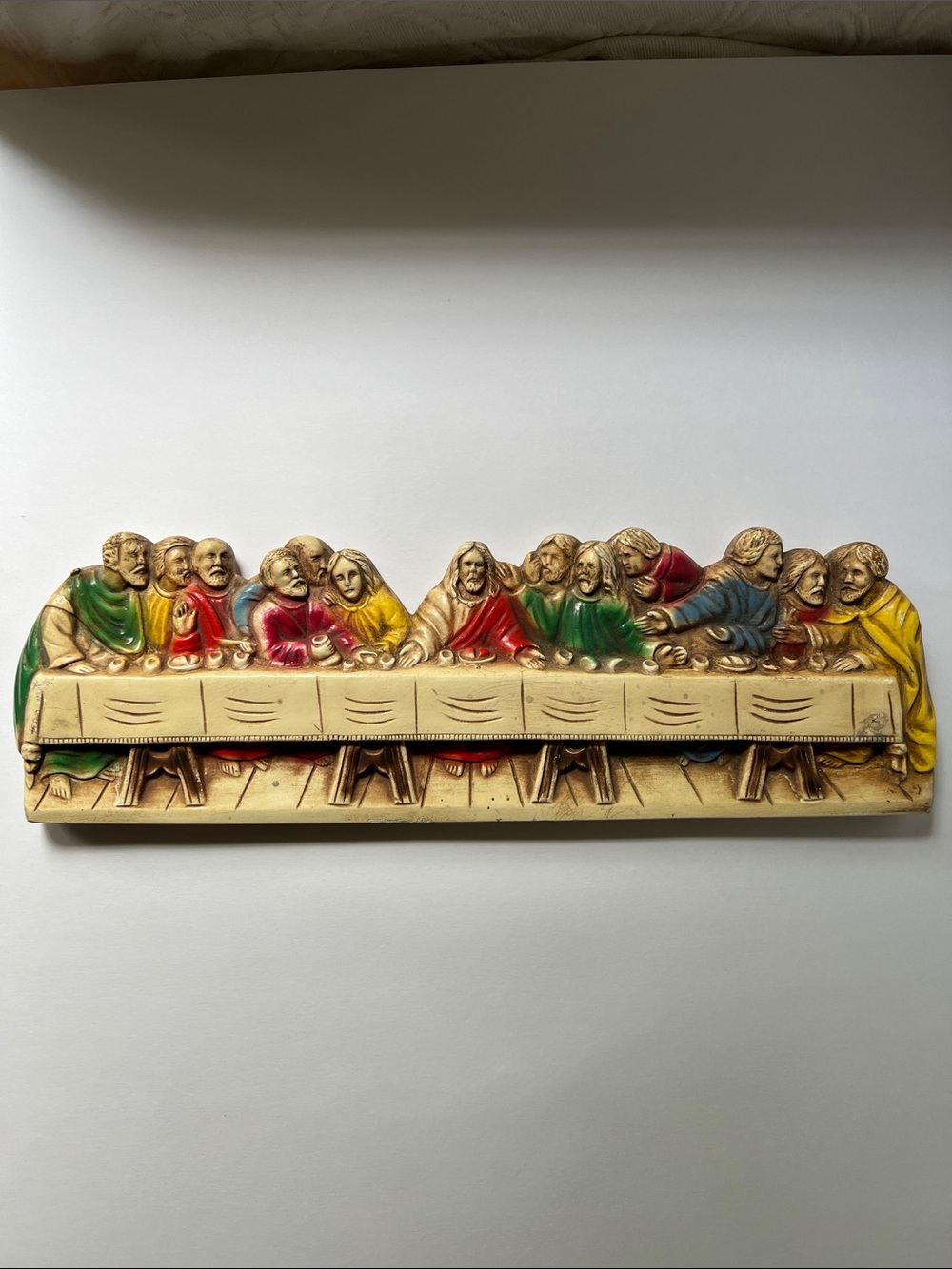 Vintage Chalkware  plaque of the last supper with Christ